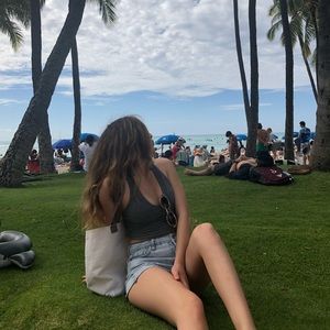 Meet your Posher, Bobbie